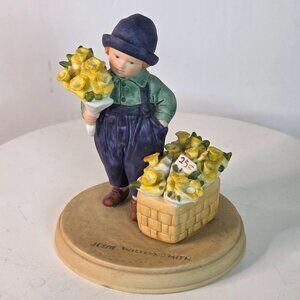 Jessie Willcox Smith 1986 Holiday Figurine Series Springtime Boy Hand-Painted Po